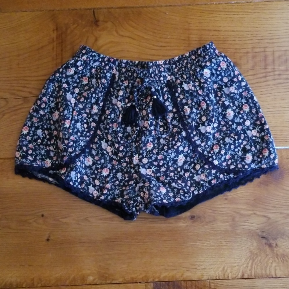 American Eagle Flower Print Shorts, Size XS